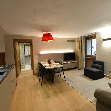 Le Reve Charmant Apartments - Via Sant'Orso,2 Аоста Экстерьер фото
