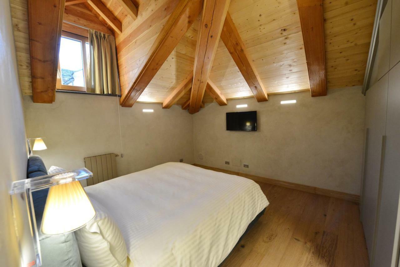 Le Reve Charmant Apartments - Via Sant'Orso,2 Аоста Экстерьер фото